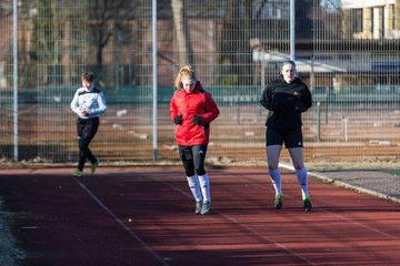 Bild 15 - Frauen SG Holstein Sued - SV Gruenweiss-Siebenbaeumen : Ergebnis: 0:2